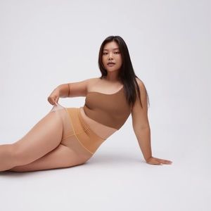 SHEERTEX NUDE SUPER-SHEER Rip-Resist Tights SHADE 04